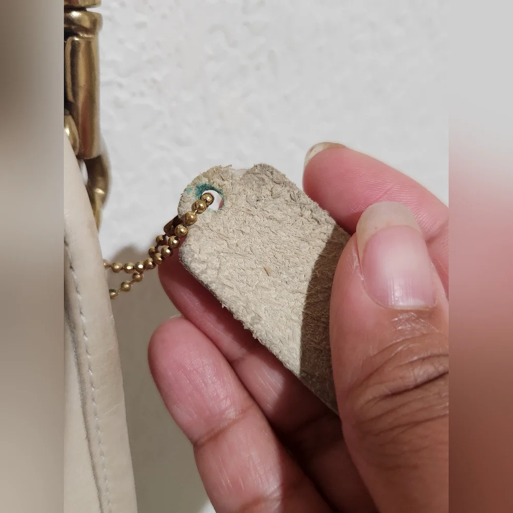 Vintage Coach Shoulder Purse 9385 - Bone - Picture 7 of 15